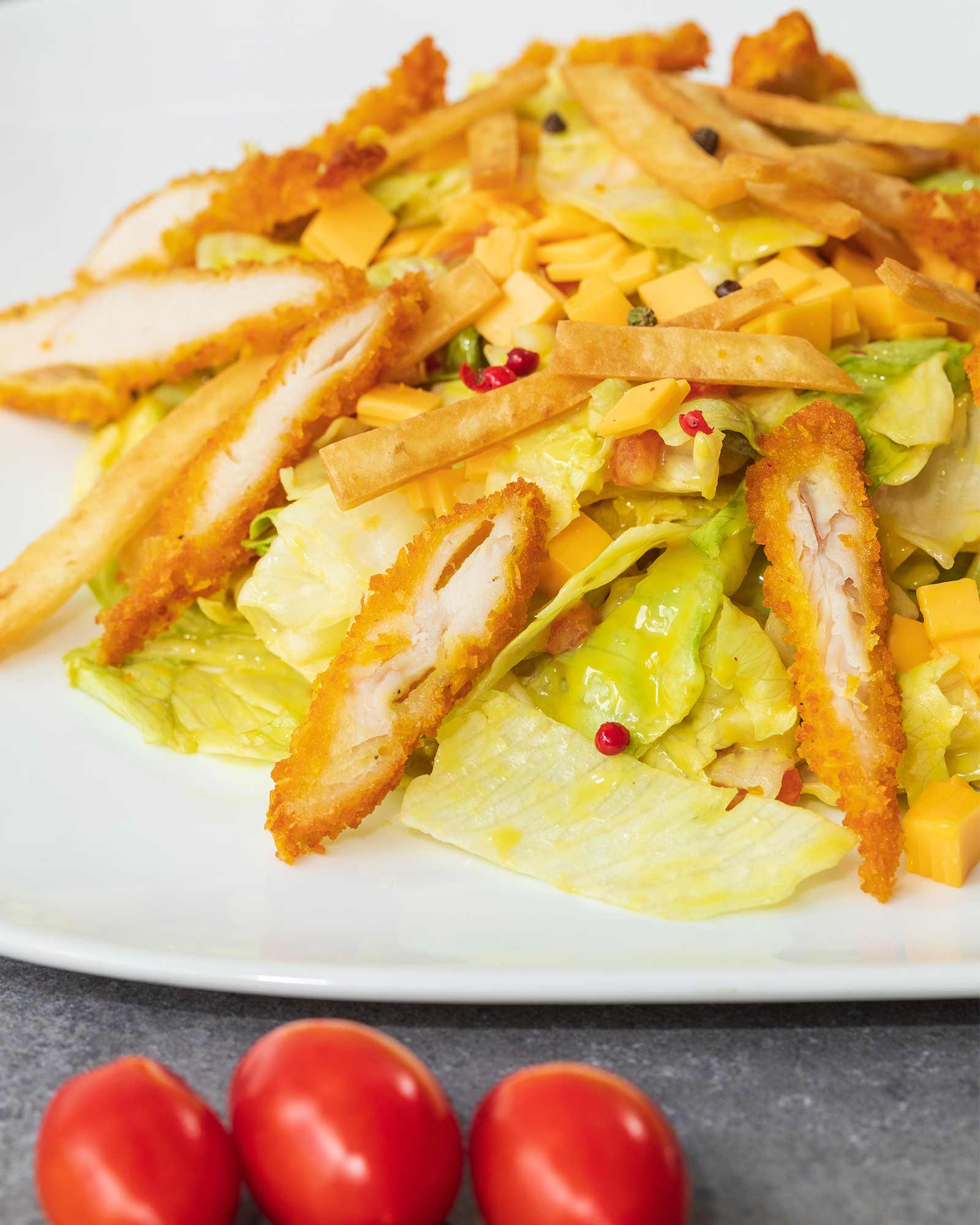 Iceberg, Cheddar, Honey Mustard, Πανέ Κοτόπουλο, Pico de Gallo